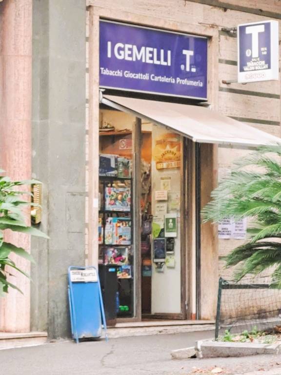 negozio in vendita a Genova in zona Albaro