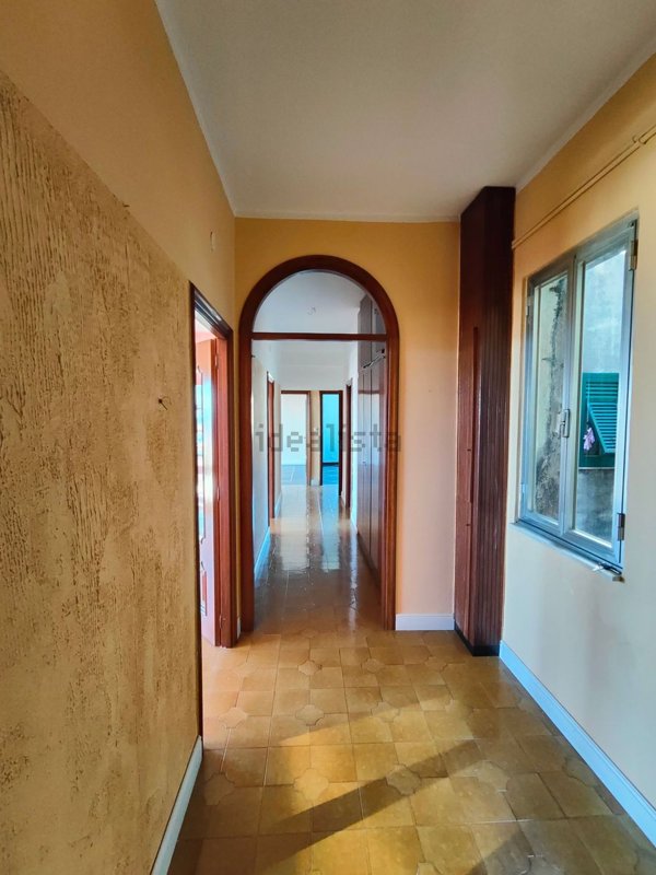 appartamento in vendita a Genova in zona Sampierdarena