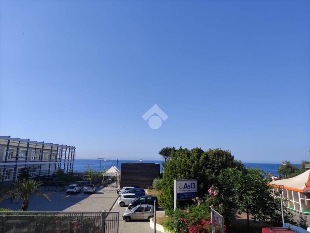 appartamento in vendita a Genova in zona Voltri