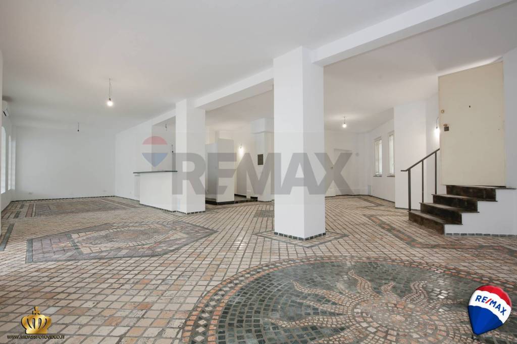 appartamento in vendita a Genova in zona Sturla