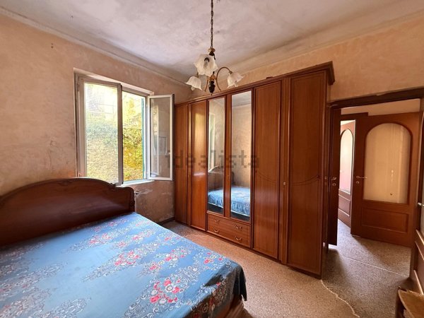 appartamento in vendita a Genova in zona Sestri Ponente