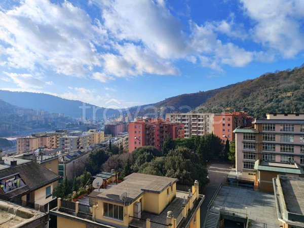 appartamento in vendita a Genova in zona Molassana