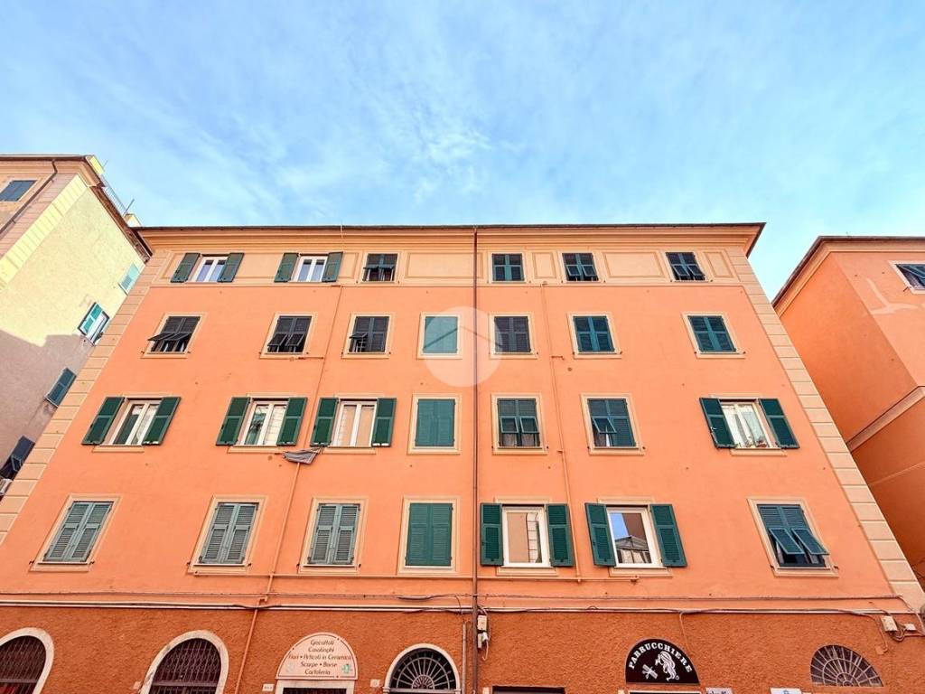 appartamento in vendita a Genova in zona Sestri Ponente