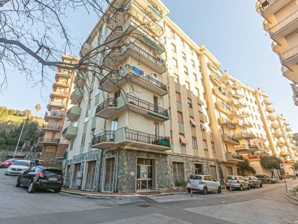 appartamento in vendita a Genova in zona Pegli