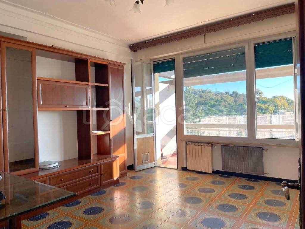 appartamento in vendita a Genova in zona Marassi