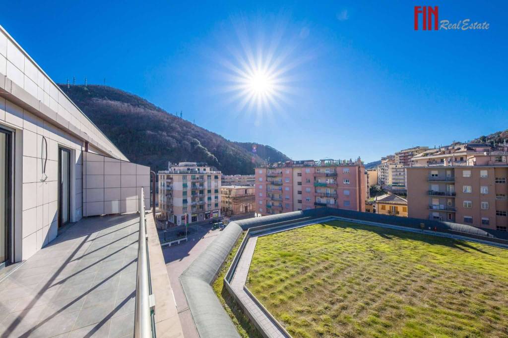 appartamento in vendita a Genova in zona Molassana