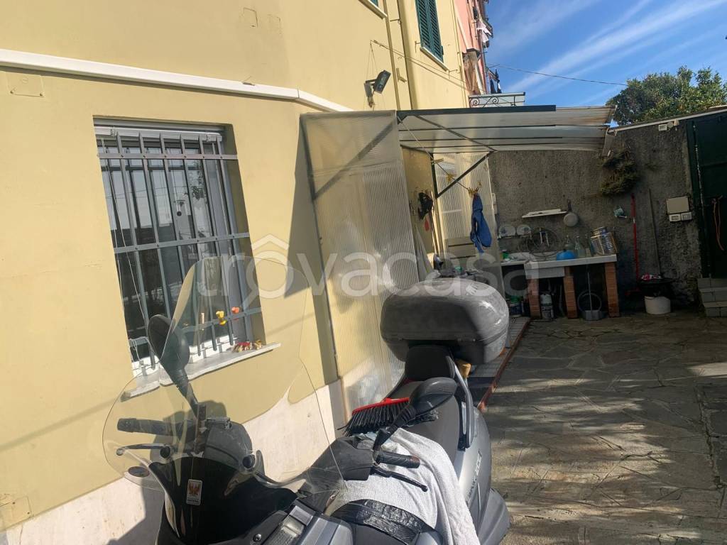casa indipendente in vendita a Genova