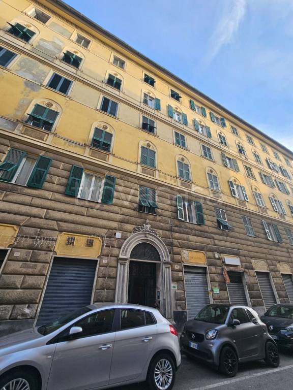 appartamento in vendita a Genova in zona Lagaccio / Granarolo