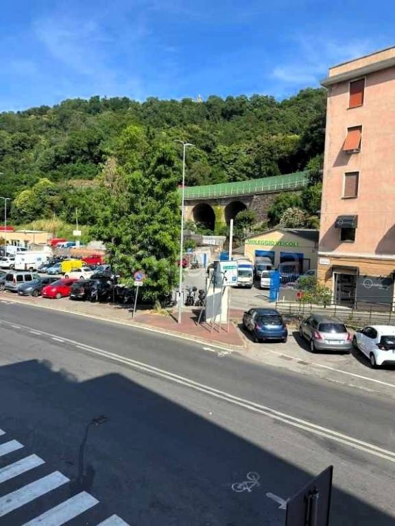 appartamento in vendita a Genova in zona Bolzaneto