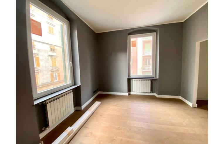 appartamento in vendita a Genova in zona Foce