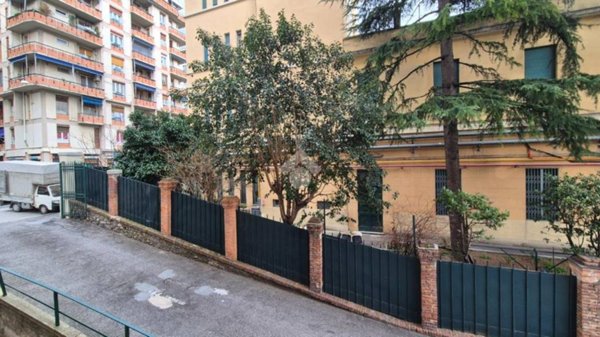 appartamento in vendita a Genova in zona Marassi