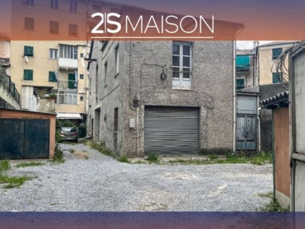 negozio in vendita a Genova in zona Certosa