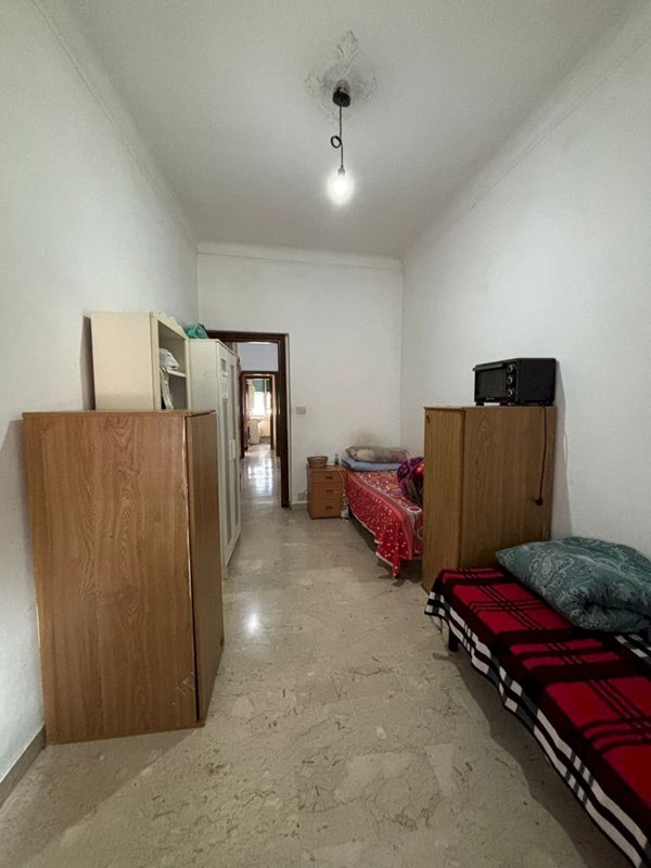 appartamento in vendita a Genova in zona Sestri Ponente