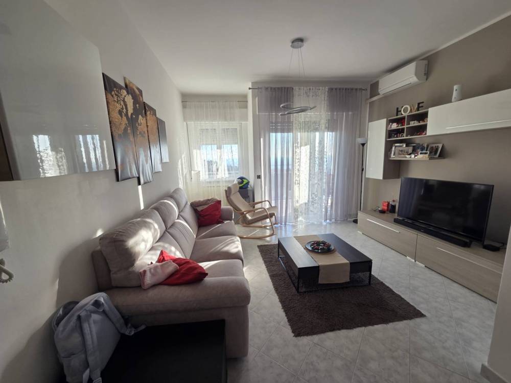 appartamento in vendita a Genova in zona Palmaro / Pra'