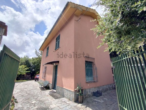 casa indipendente in vendita a Genova in zona Bolzaneto