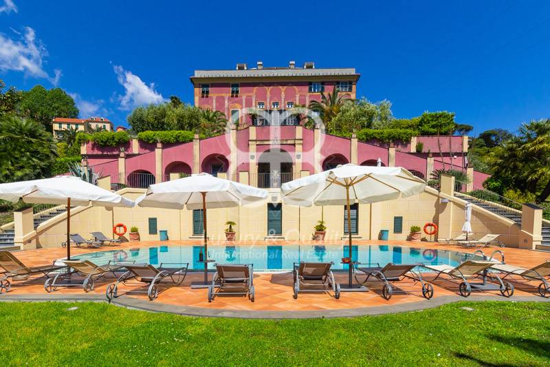 appartamento in vendita a Genova in zona Rivarolo