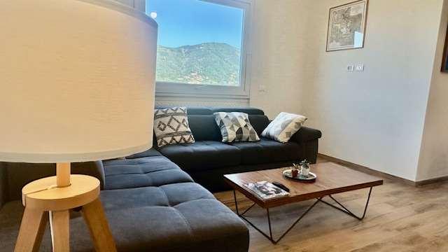 appartamento in vendita a Genova in zona Certosa