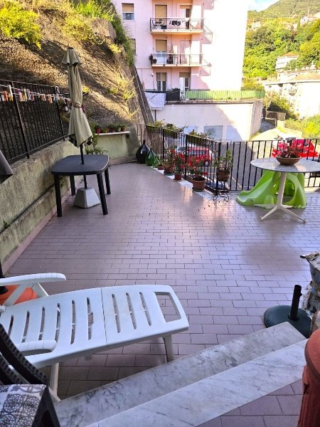 appartamento in vendita a Genova in zona Sestri Ponente