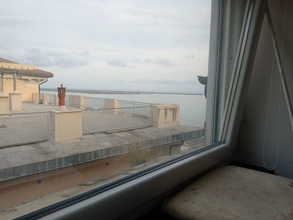 appartamento in vendita a Genova in zona Pegli