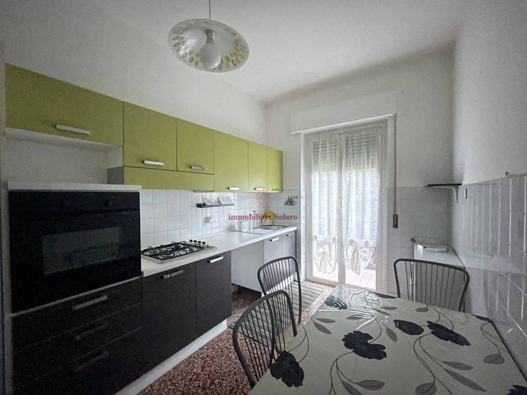 appartamento in vendita a Genova in zona Bolzaneto