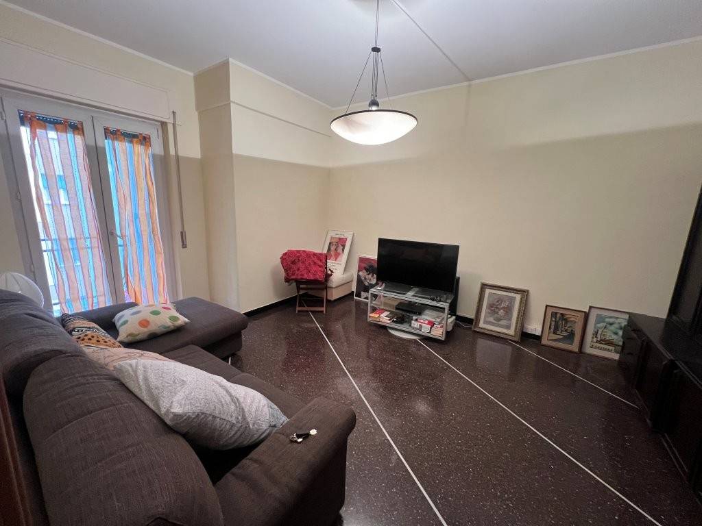 appartamento in vendita a Genova in zona Sestri Ponente