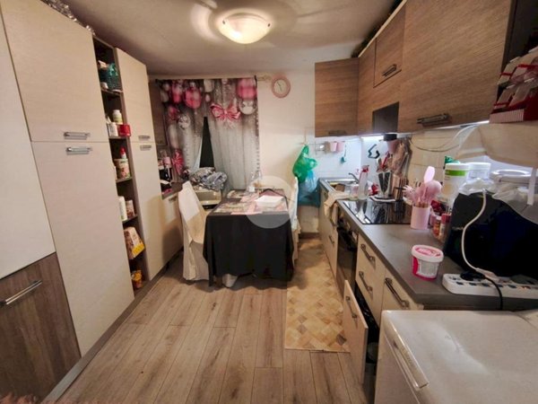 appartamento in vendita a Genova in zona Certosa