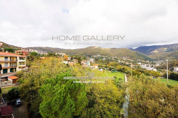 appartamento in vendita a Genova in zona Molassana