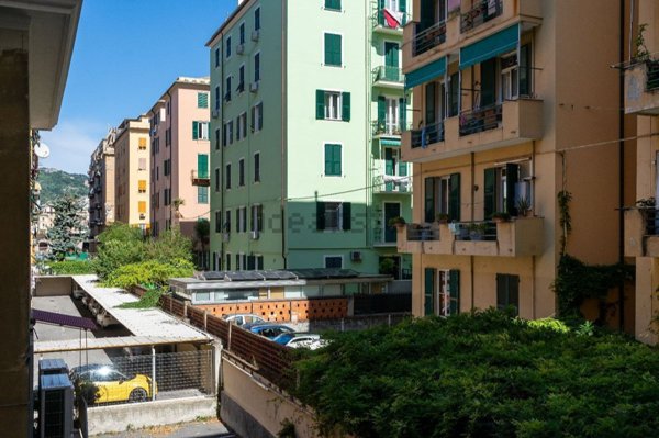 appartamento in vendita a Genova in zona Foce