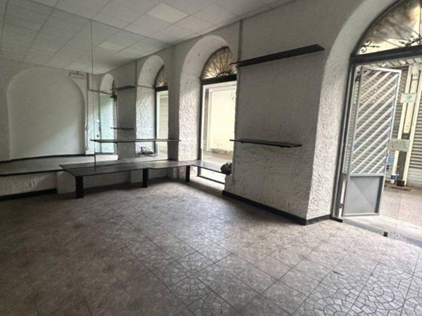 negozio in vendita a Genova in zona Foce