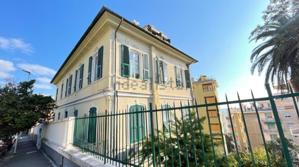 appartamento in vendita a Genova in zona Pegli