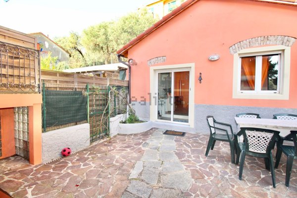 appartamento in vendita a Genova in zona Apparizione