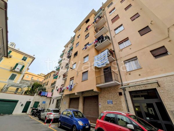 appartamento in vendita a Genova in zona Sestri Ponente