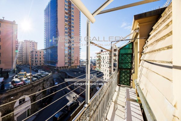 appartamento in vendita a Genova in zona Sampierdarena
