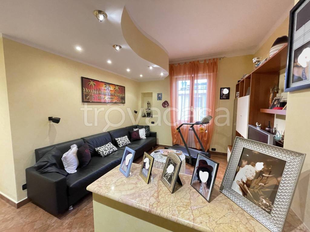 appartamento in vendita a Genova in zona Staglieno