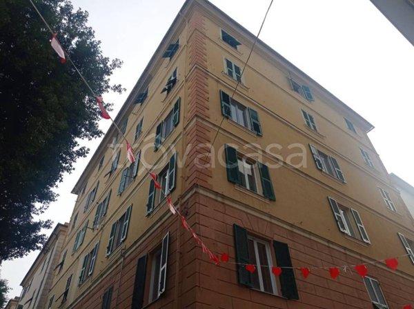 appartamento in vendita a Genova in zona Sestri Ponente