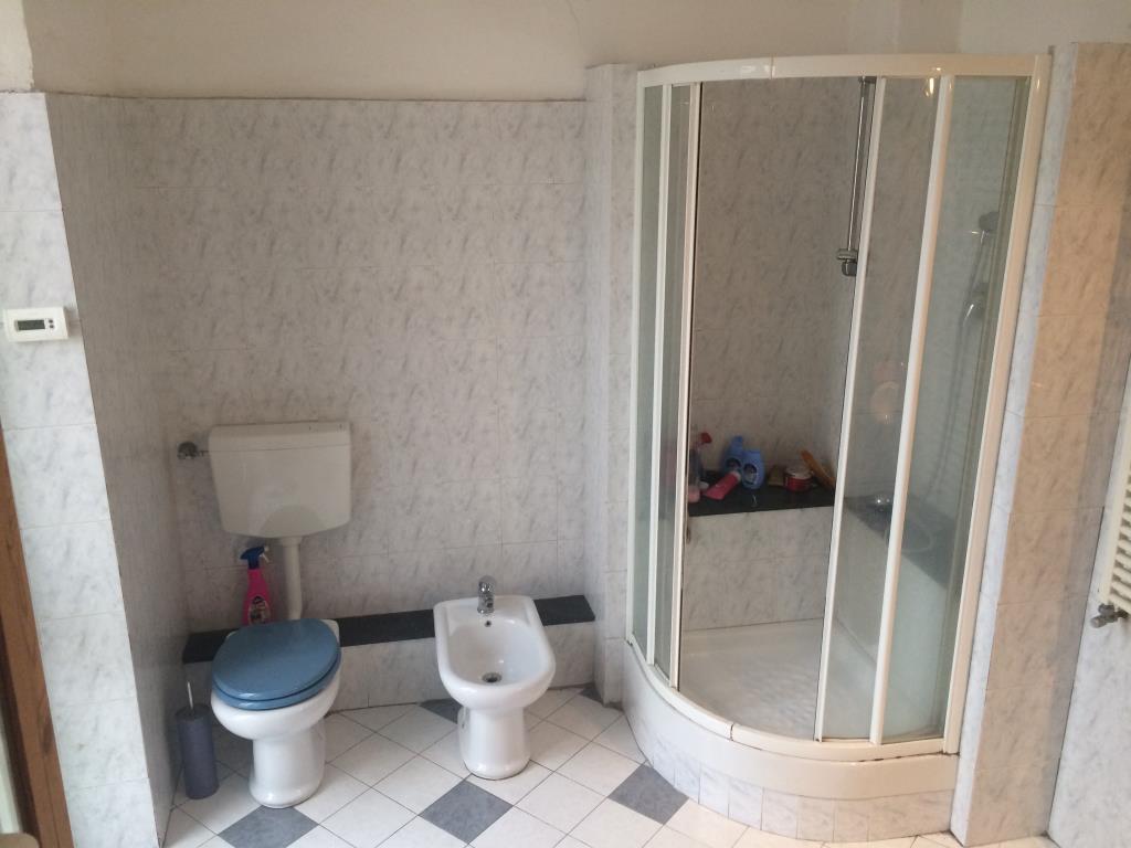 appartamento in vendita a Genova in zona Rivarolo