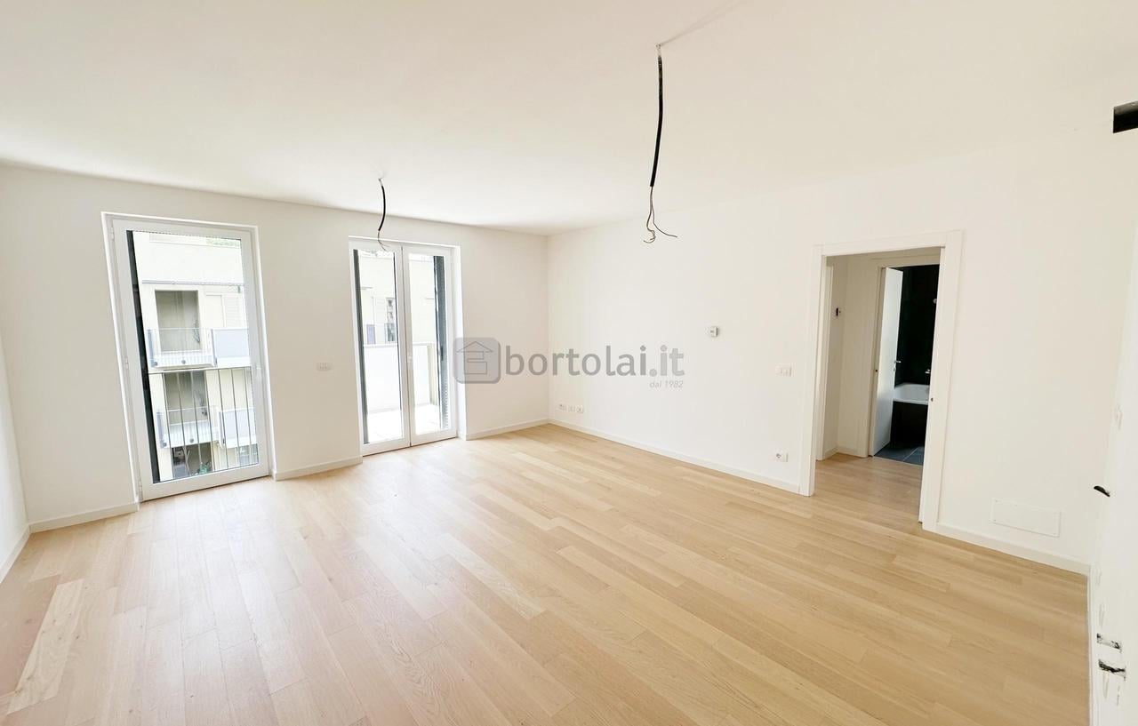 appartamento in vendita a Genova in zona Quarto dei Mille