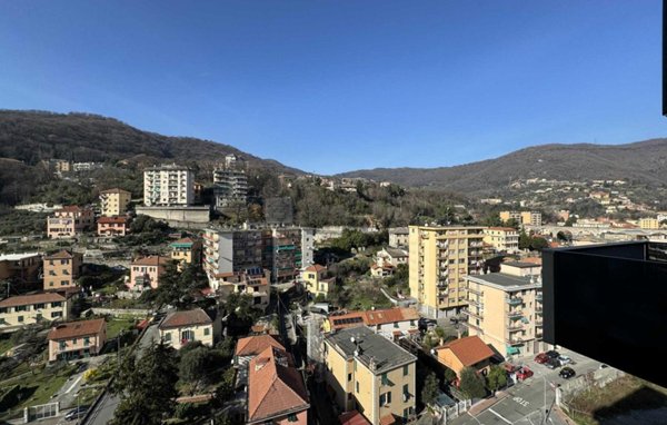 appartamento in vendita a Genova in zona Quarto dei Mille