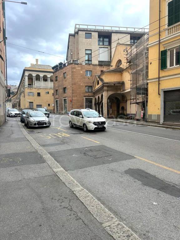 negozio in vendita a Genova in zona DiNegro