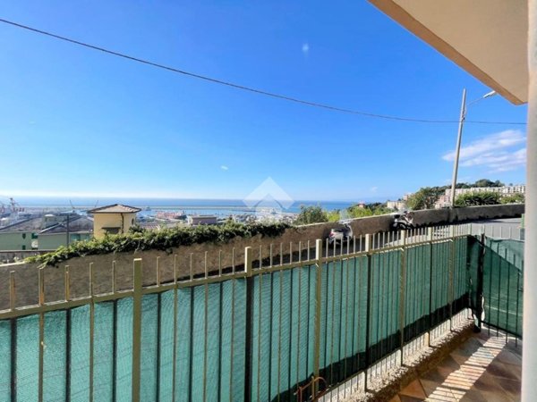 appartamento in vendita a Genova in zona Sestri Ponente