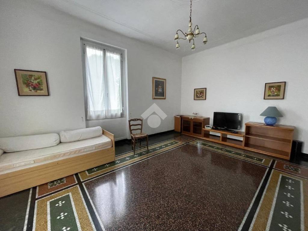 appartamento in vendita a Genova in zona Sestri Ponente