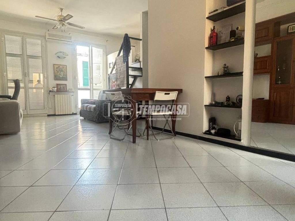 appartamento in vendita a Genova in zona Sampierdarena