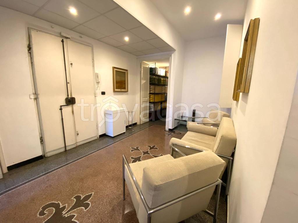 appartamento in vendita a Genova in zona Carignano