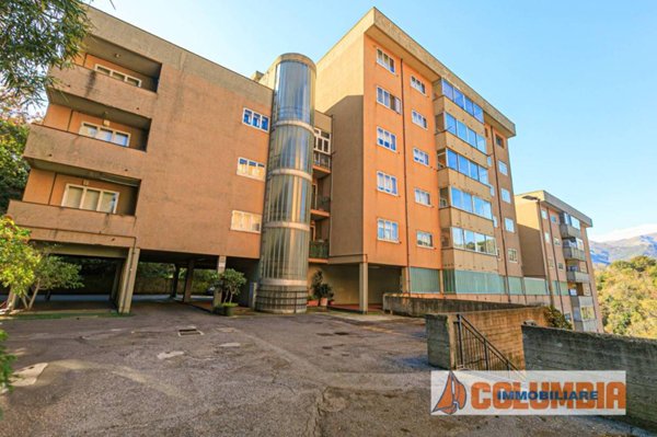 appartamento in vendita a Genova in zona Voltri