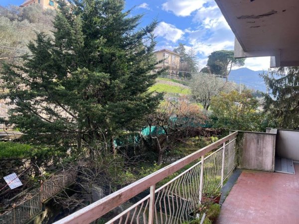 appartamento in vendita a Genova in zona Molassana