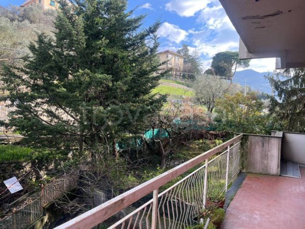 appartamento in vendita a Genova in zona Struppa