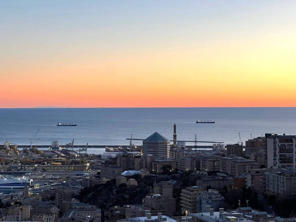 appartamento in vendita a Genova in zona DiNegro