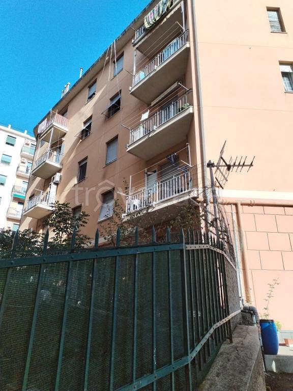 appartamento in vendita a Genova in zona Cornigliano