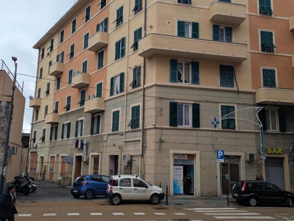 appartamento in vendita a Genova in zona Sampierdarena