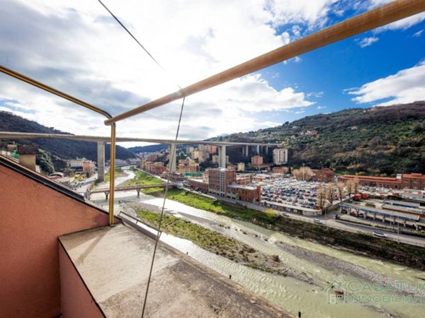 appartamento in vendita a Genova in zona Struppa